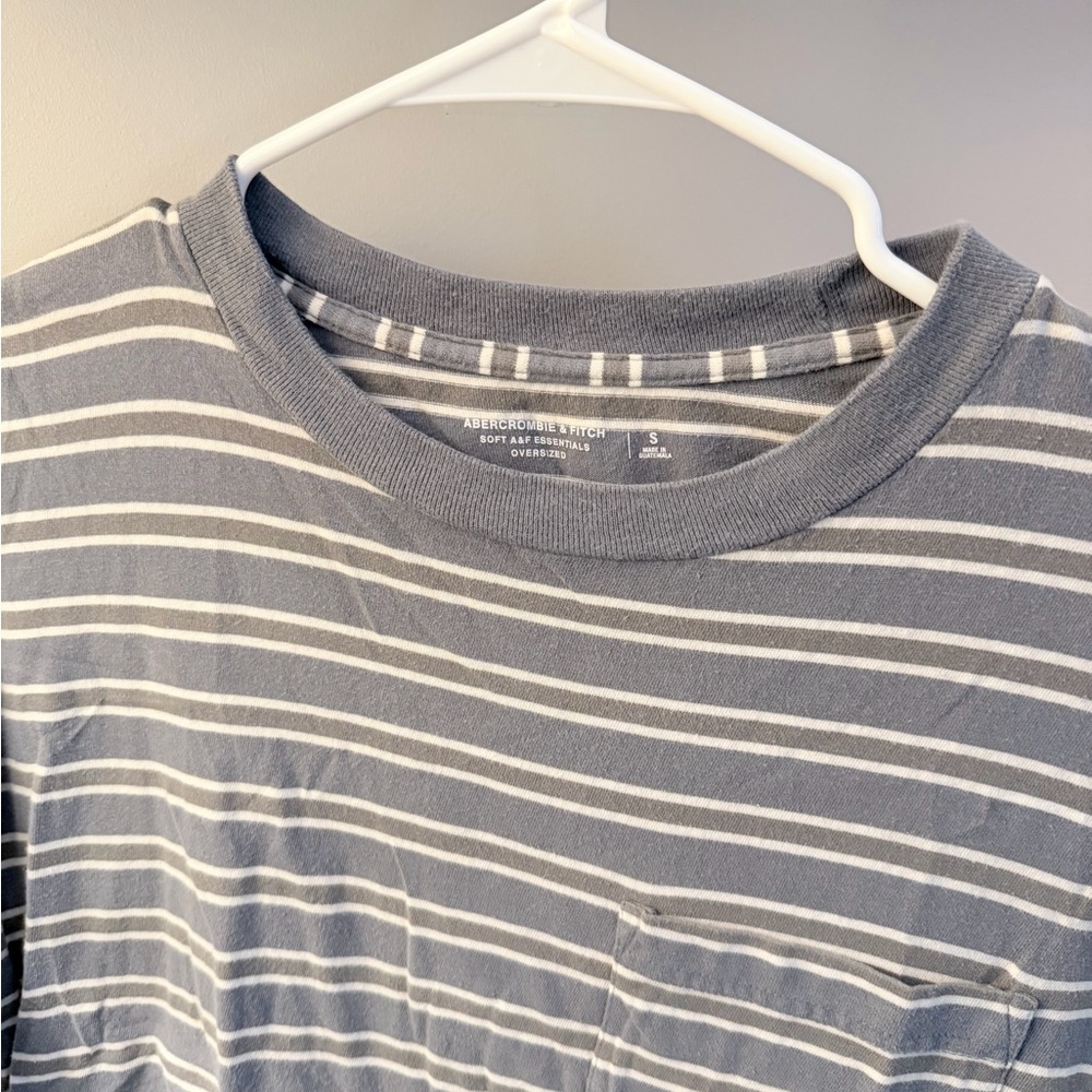 Abercrombie & Fitch Blue-Gray Striped Pocket Tee